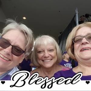 Meet your Posher, Annie